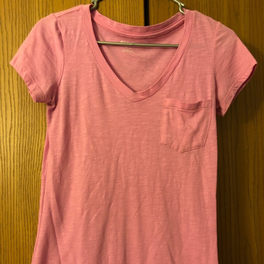 Pink Columbia shirt - Extra Small